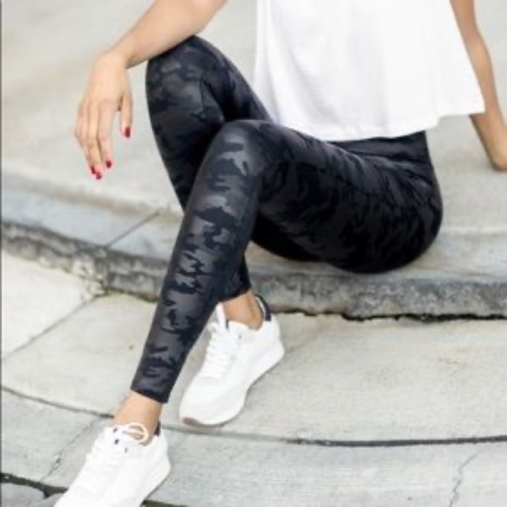 SPANX AUTHENTIC faux leather camo legging - Like New -PERFECT FOR FALL & WINTER
